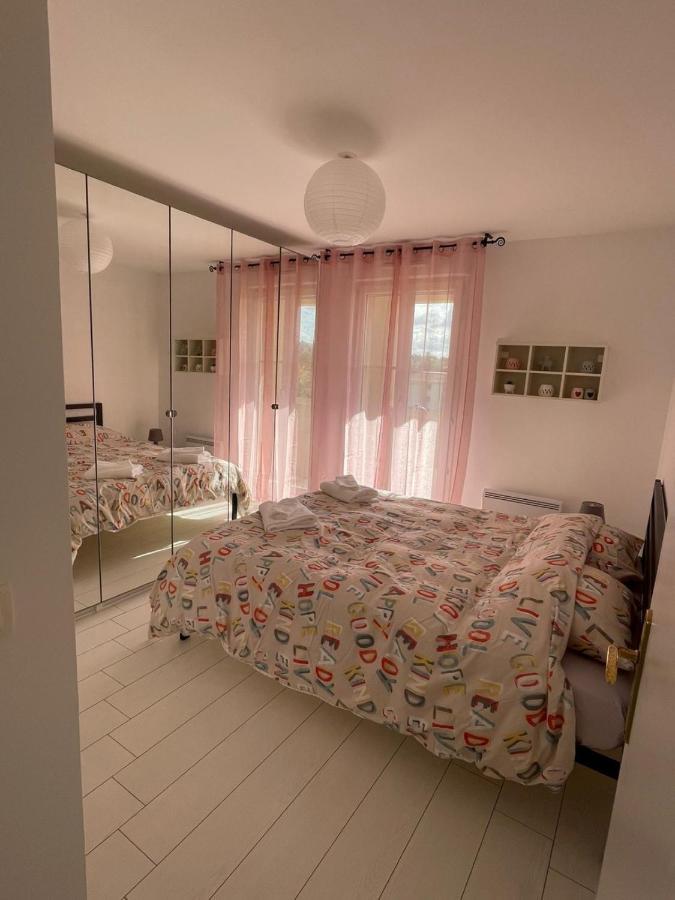 Charmant Appartement Duplex A 5Min De Disney. มานี-เลอ-องเกรอ ภายนอก รูปภาพ